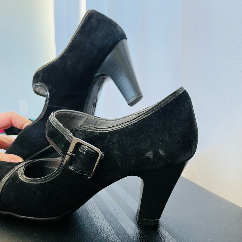 Small heels - Picture 3 of 3